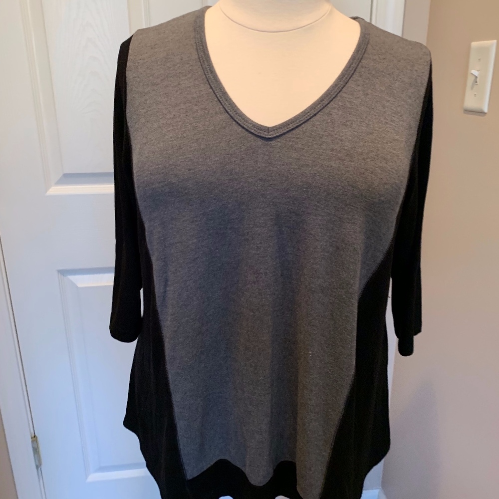 Karen Kane 2X two toned sweater